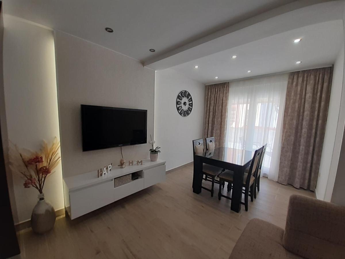 Apartment Lucky With Jacuzzi Trogir Exterior foto
