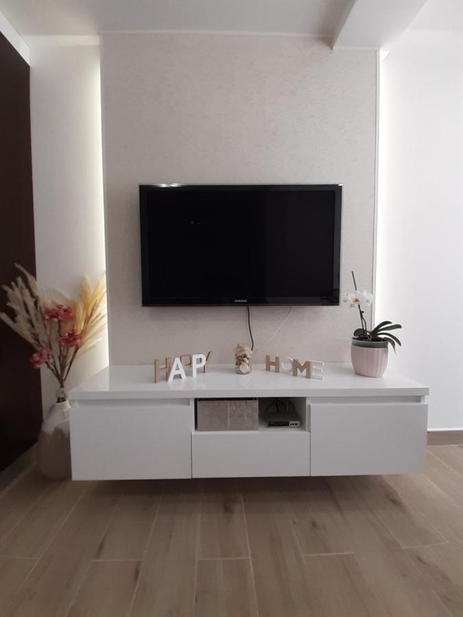 Apartment Lucky With Jacuzzi Trogir Exterior foto